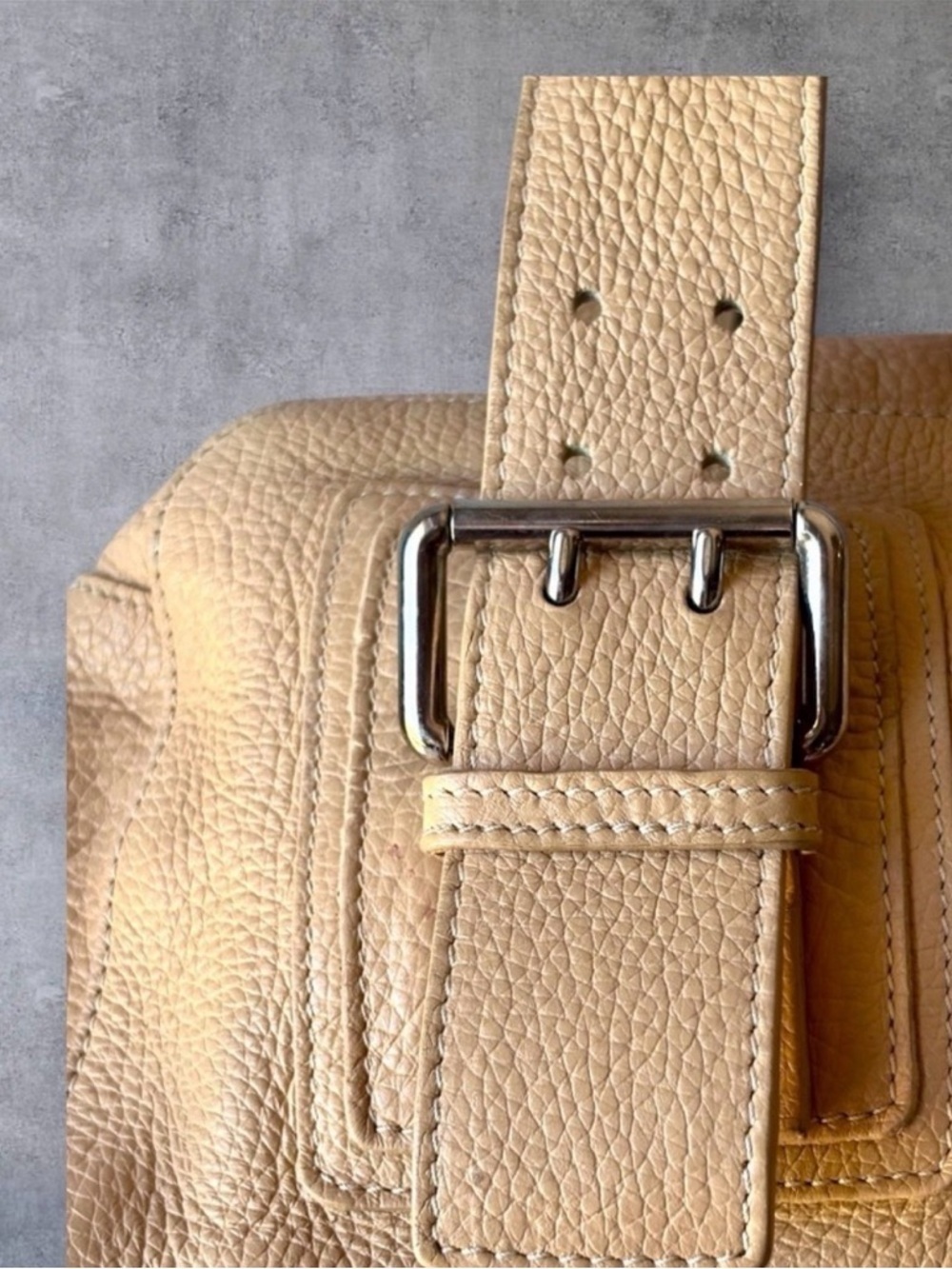 AUTHENTIC FURLA BUTTERY TAN PEBBLE LEATHER SHOULDER BAG SIDE POCKETS SILVER HW - Picture 5 of 5